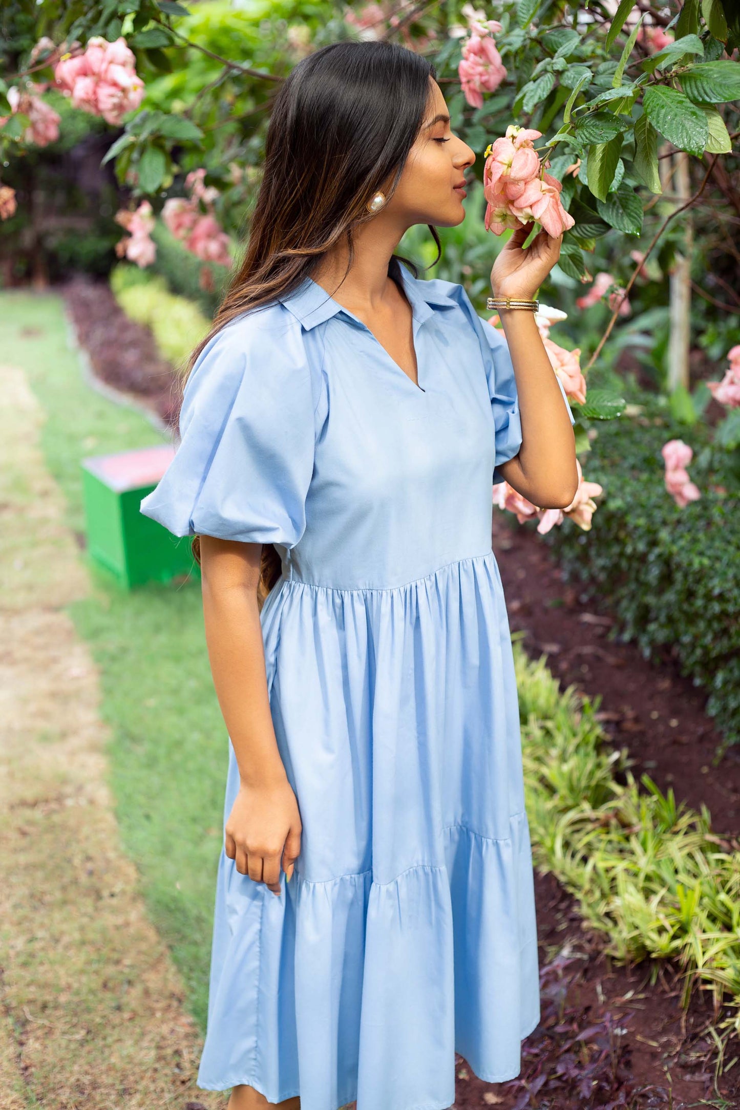 CHIC COLLARED V-NECK DRESS